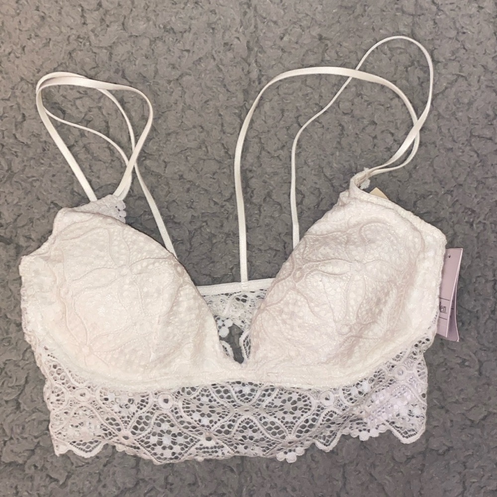 White lace bralette